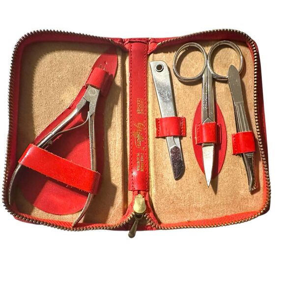 Vintage 80s Griffon Manicure Travel Set Red Australian‎ Ground Leather Zip Case - Picture 1 of 4